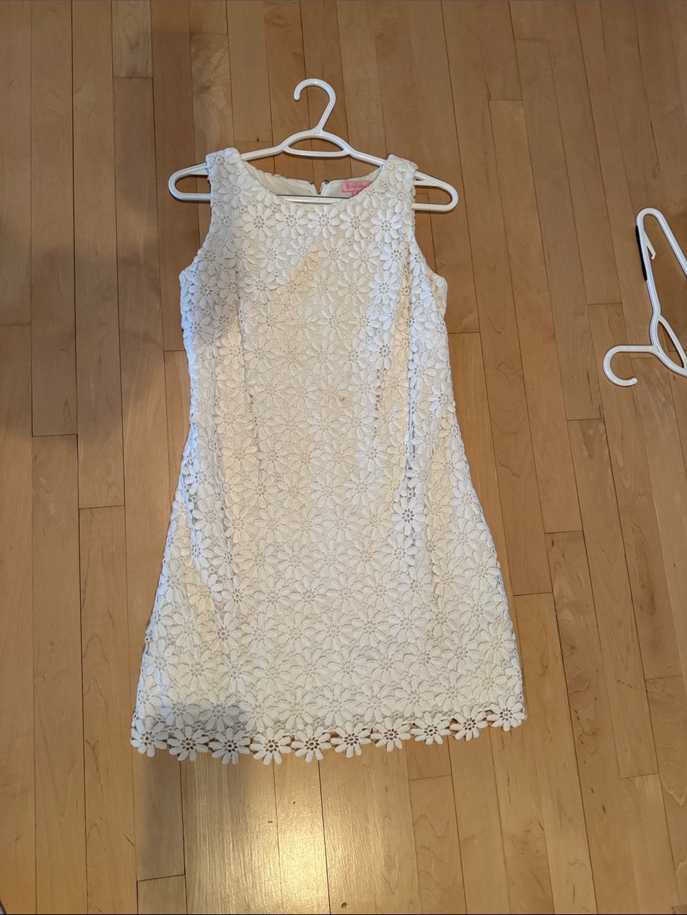 Lilly Pulitzer White Daisy Lace Shift Dress